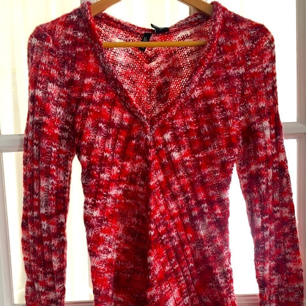 Ultra Flirt Junior Medium Sweater High Low Hem